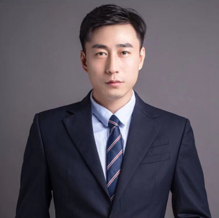 万仕芬 品牌视觉系统总监